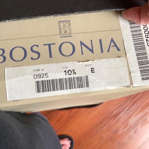 Bostonian Iron Age wing tip tassel slip one - Picture 4 of 4